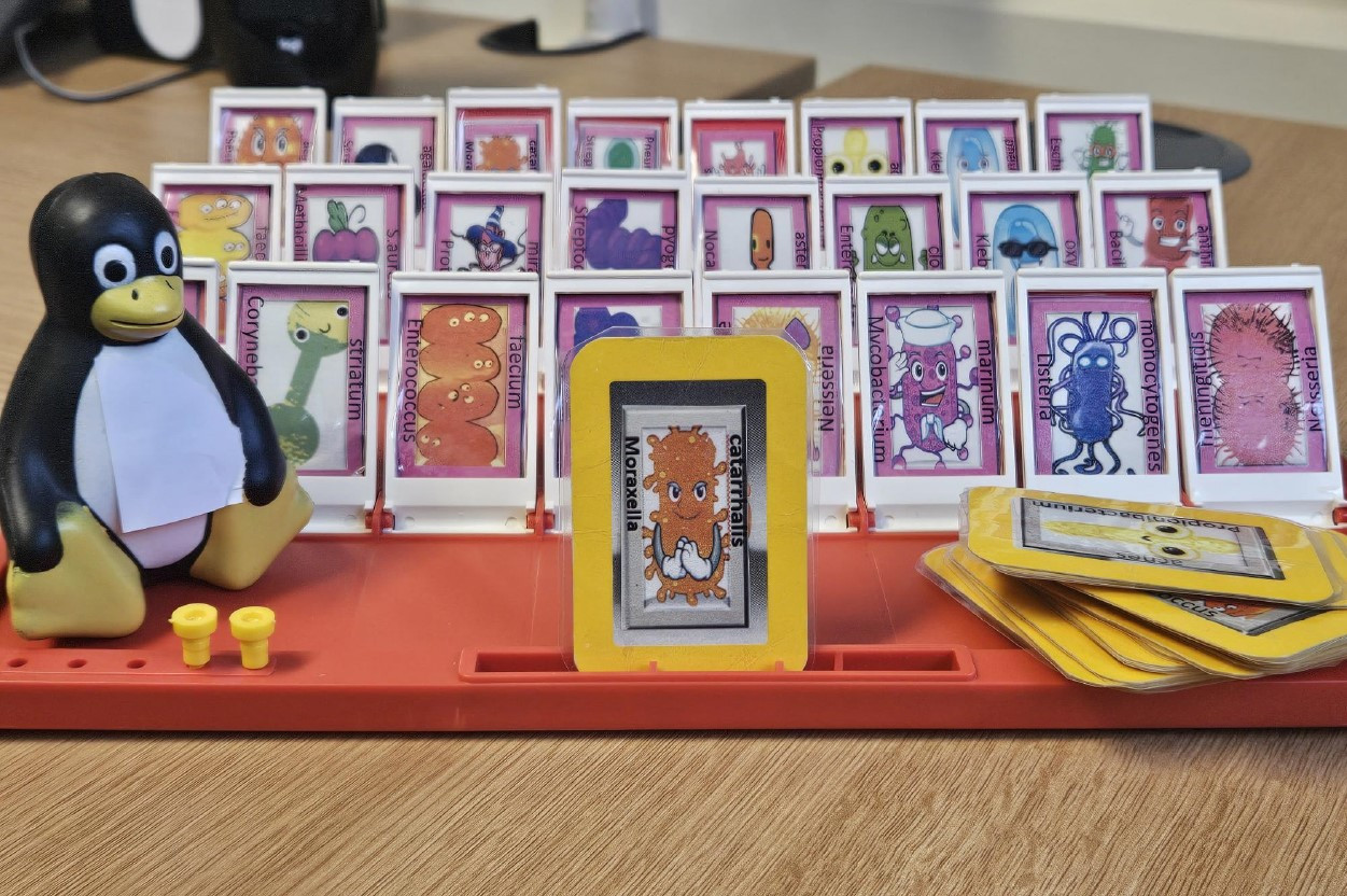 The microbiology version of the Guess Who game with bacteria instead of faces